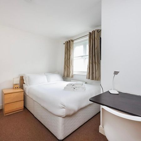 Vibrant Clapham Double Bedroom London Ngoại thất bức ảnh